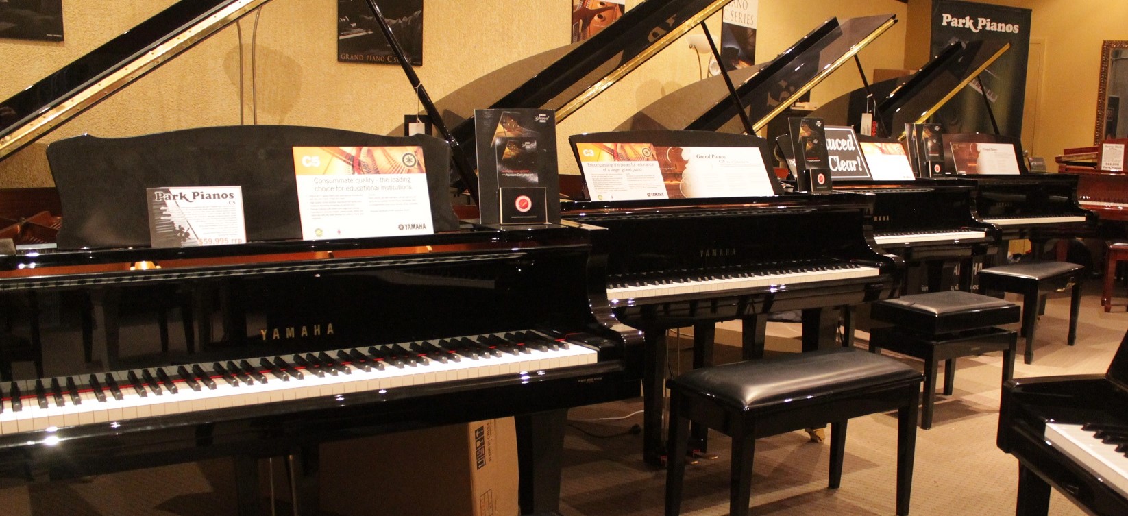 Grand Pianos   