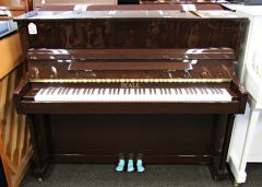 Beale UP118M Walnut Polished upright piano