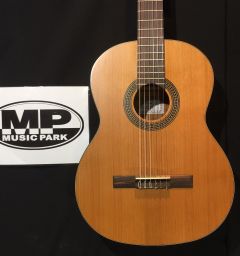 Katoh MCG35C Solid Top Classical Guitar 